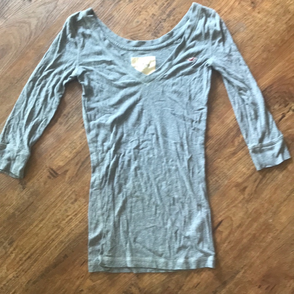 Hollister grey v-neck shirt